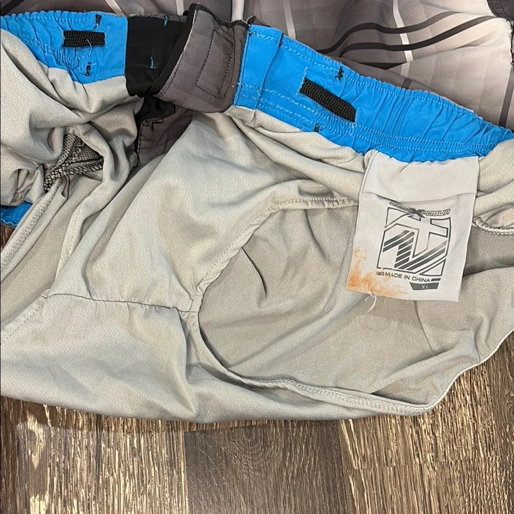 ZeroXposur Men's Gray Swim Shorts with bright blue waistband size XL